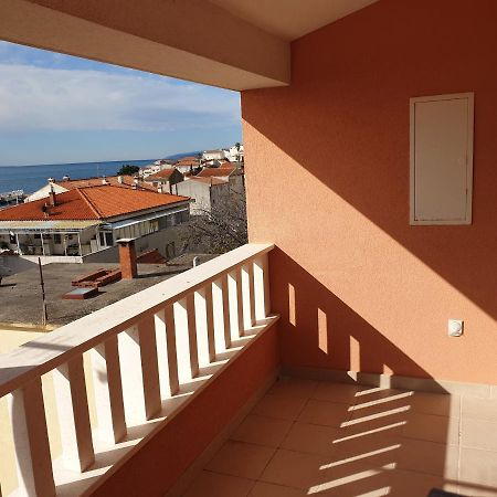 Apartments Knezovic Carnac Ngoại thất bức ảnh