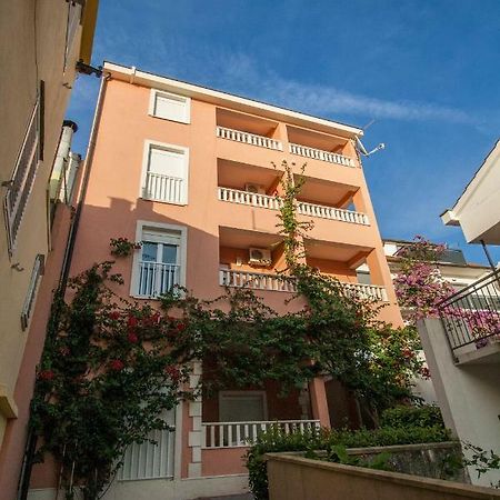 Apartments Knezovic Carnac Ngoại thất bức ảnh