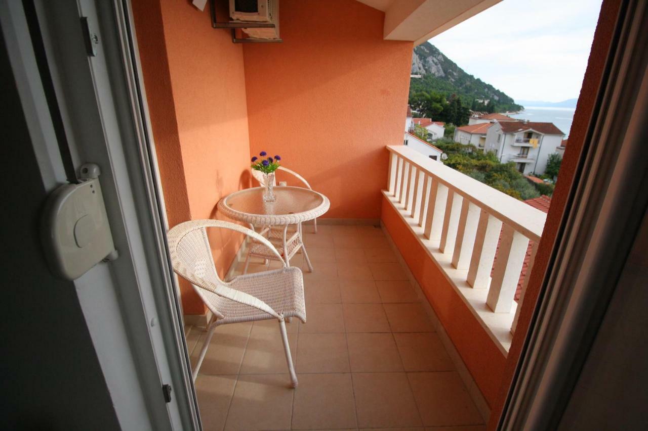Apartments Knezovic Carnac Ngoại thất bức ảnh